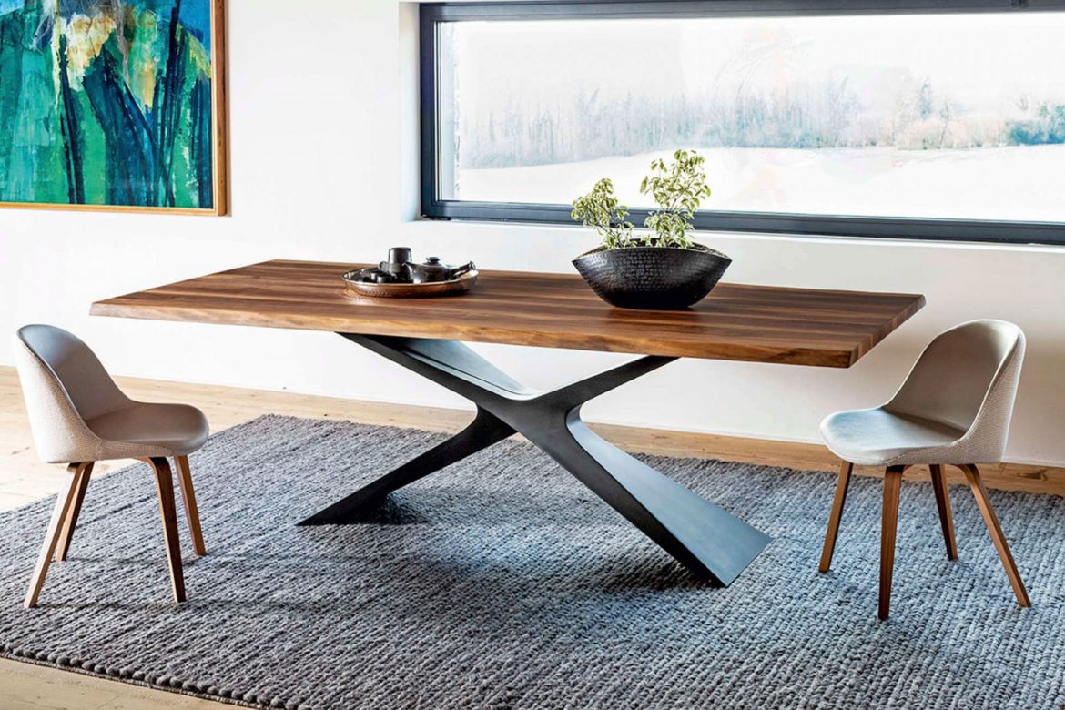 Scopri la nostra selezione di tavoli e complementi d'arredo, realizzati su misura e con un tocco artigianale. Offriamo soluzioni per ogni ambiente, dalla casa all'ufficio, con stili che spaziano dal classico al moderno. Sia che tu stia cercando arredi per la camera, il bagno o altre zone della tua abitazione a Retorbido, puoi contare su qualità e funzionalità in ogni proposta.