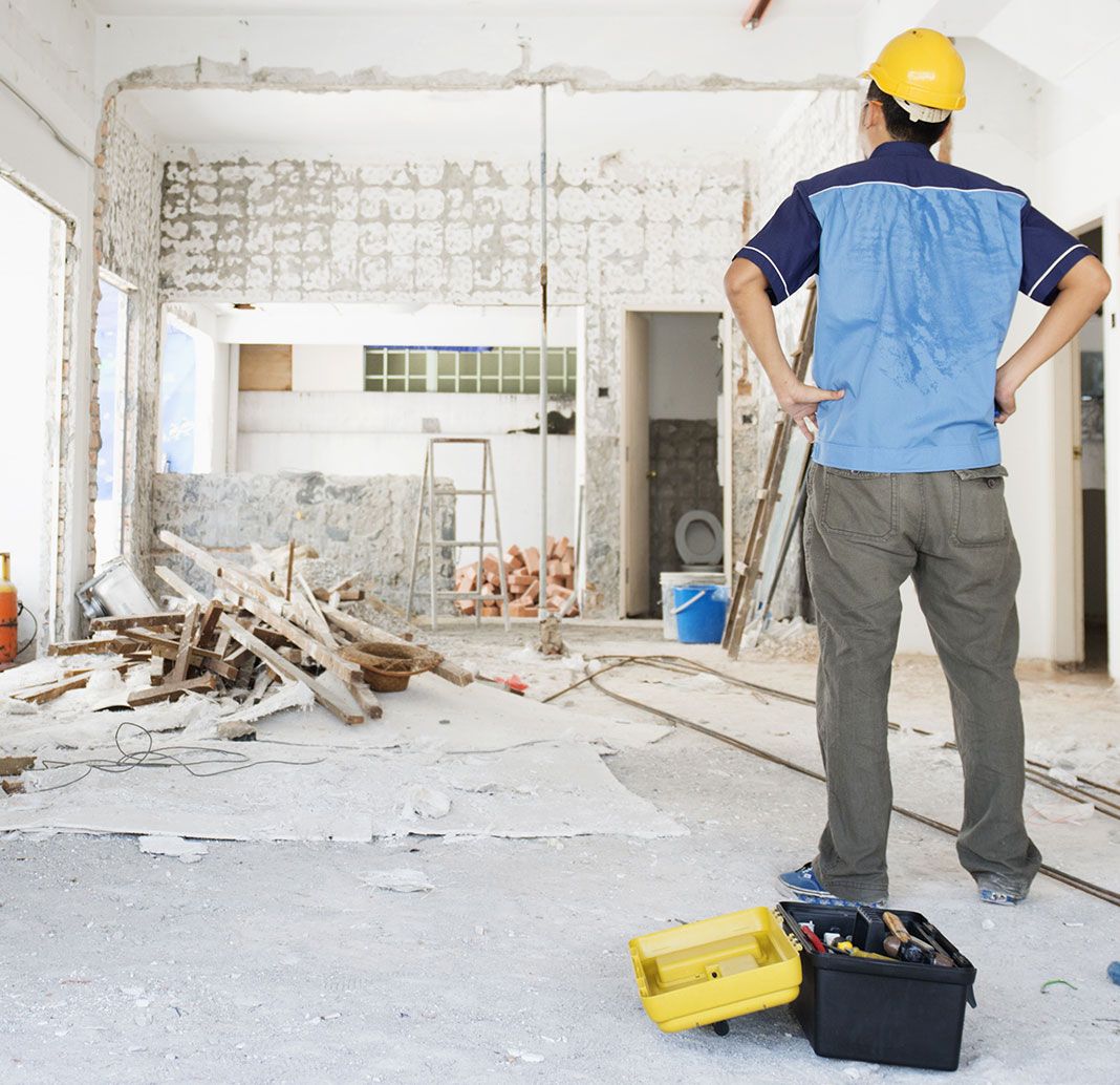 Ristrutturazioni per spazi interni di appartamenti, abitazioni, uffici e studi professionali.